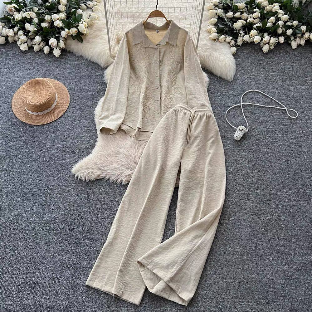 Two-piece women's set features a long-sleeved