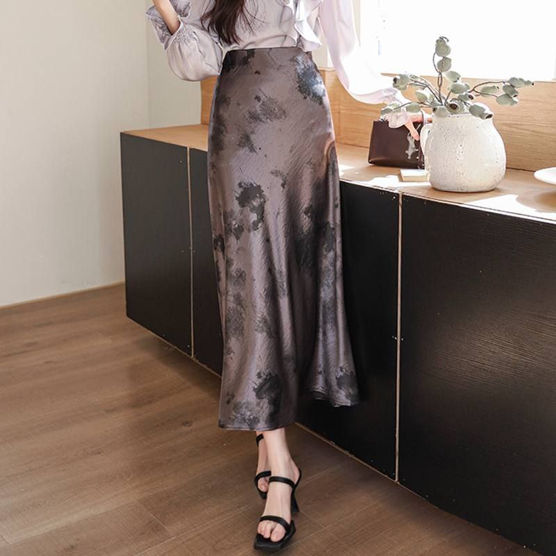 Grey abstract print midi slip skirt