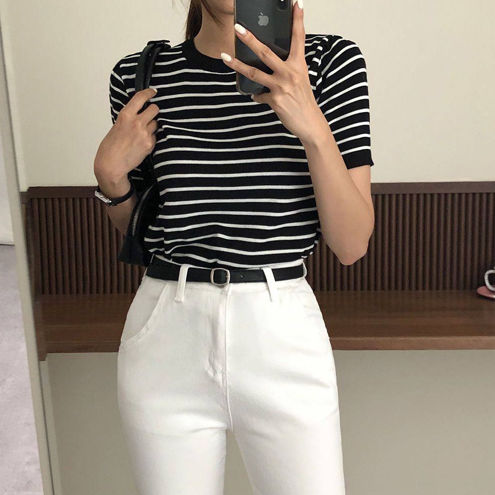 Black and white horizontal striped