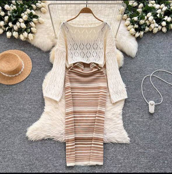 Women's two-piece knitted outfit