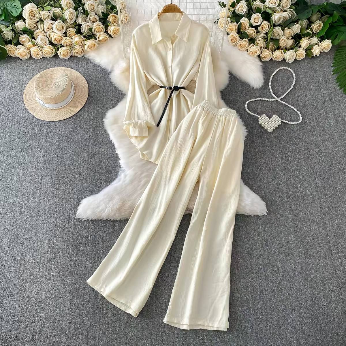Two piece loungewear set in an ivory/apricot tone