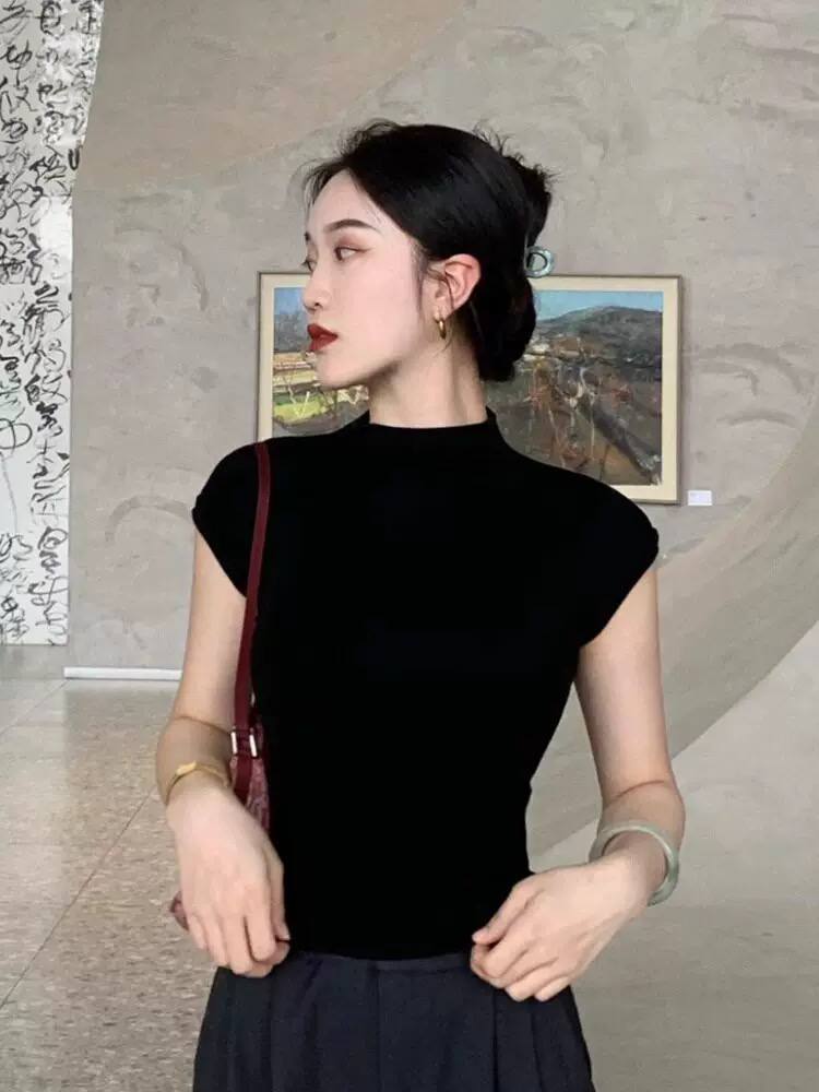 Mock neck cap-sleeve tee
