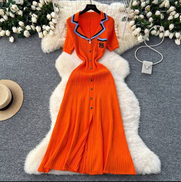 Elegant Embroidered Knit Bodycon Ribbed Midi Dress with Turn-Down Collar