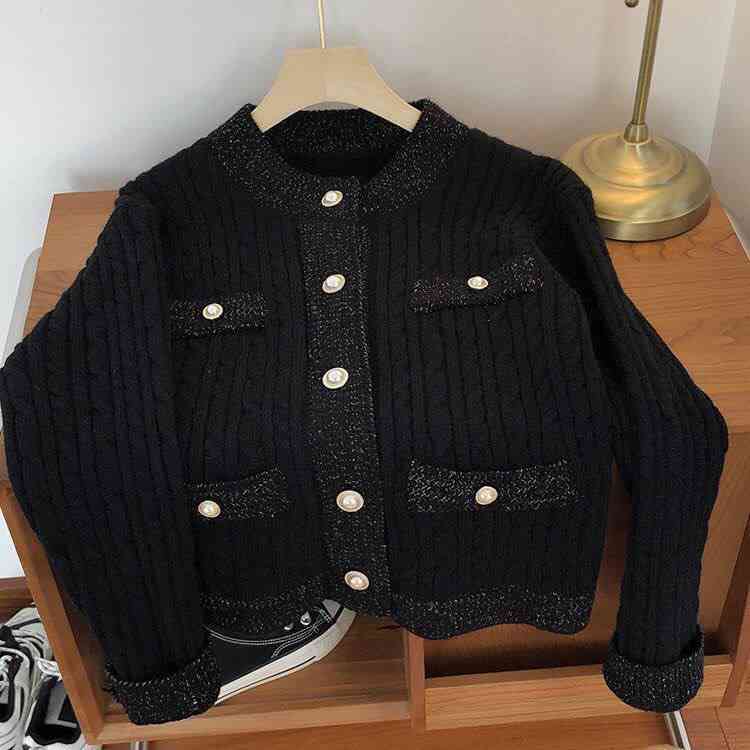 French style "Little Fragrance" (小香风) cable-knit cropped cardigan