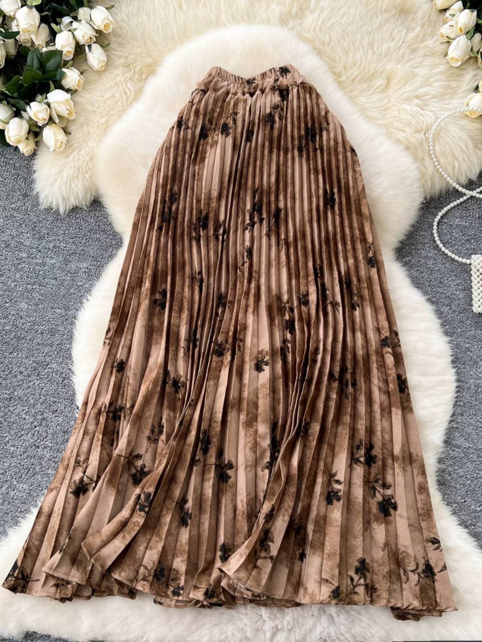 Brown floral print long pleated skirt