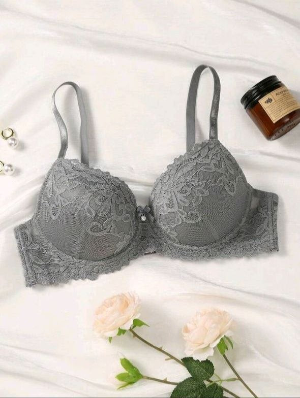 DesireSculpt women's lace underwire push-up bra in silvery grey