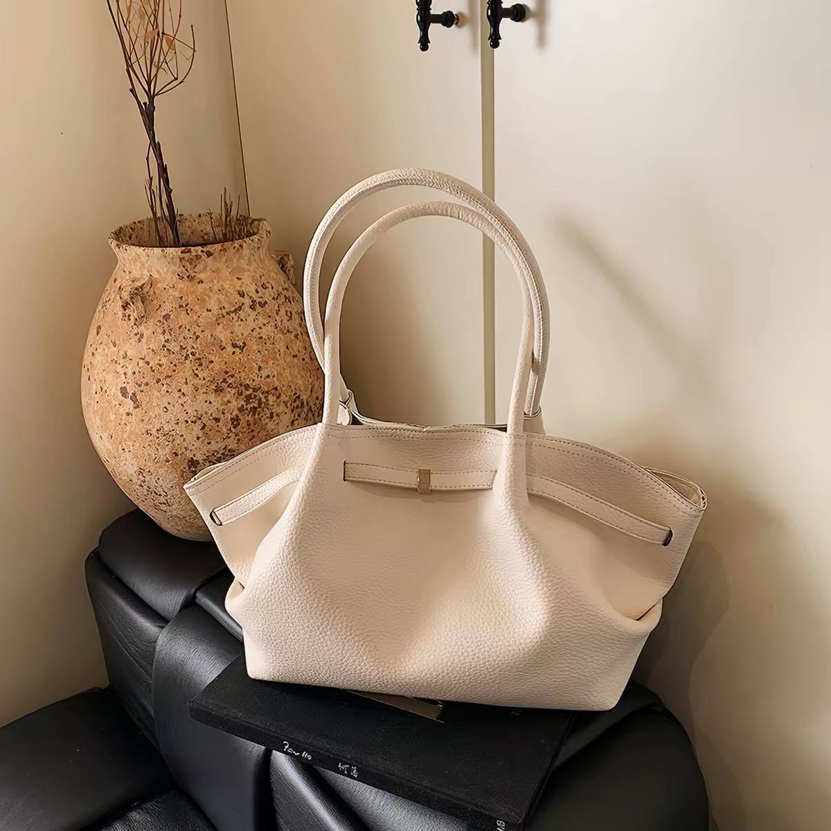White faux leather shoulder tote bag