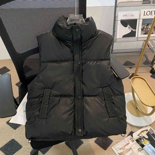 Women's short lightweight winter puffer vest