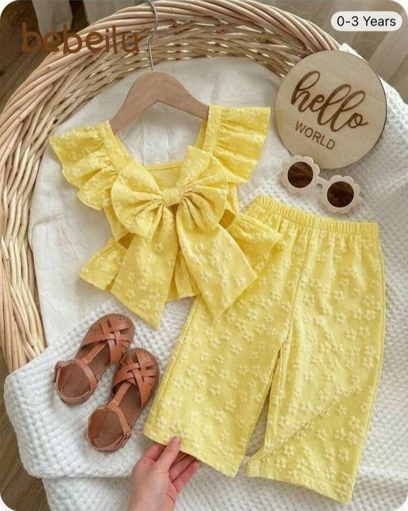 Pastel yellow summer vacation outfit set