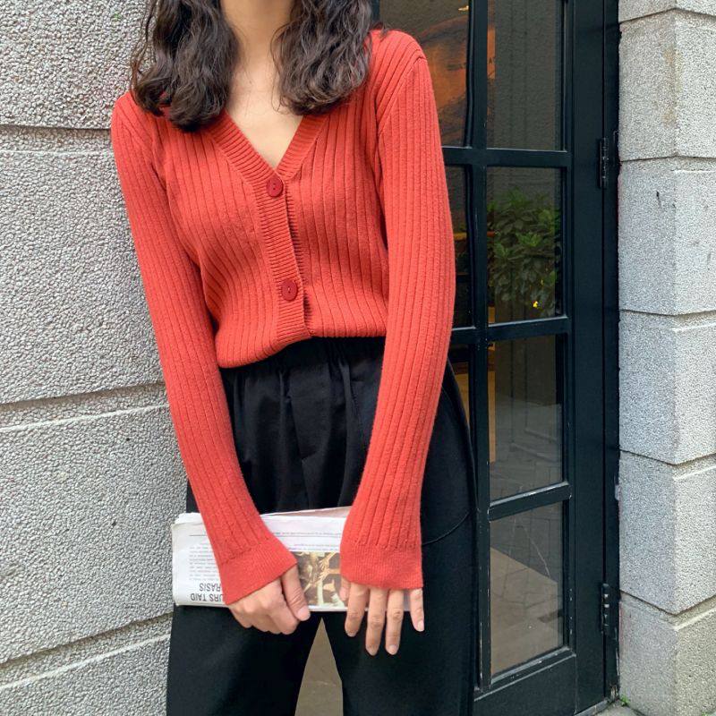 V-neck knitted cardigan