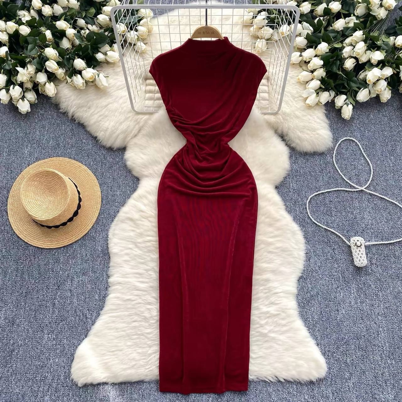 Burgundy sleeveless ruched bodycon midi dress