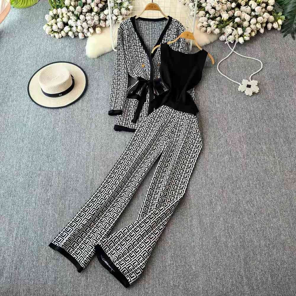 Monochrome 3 piece knit co-ord set