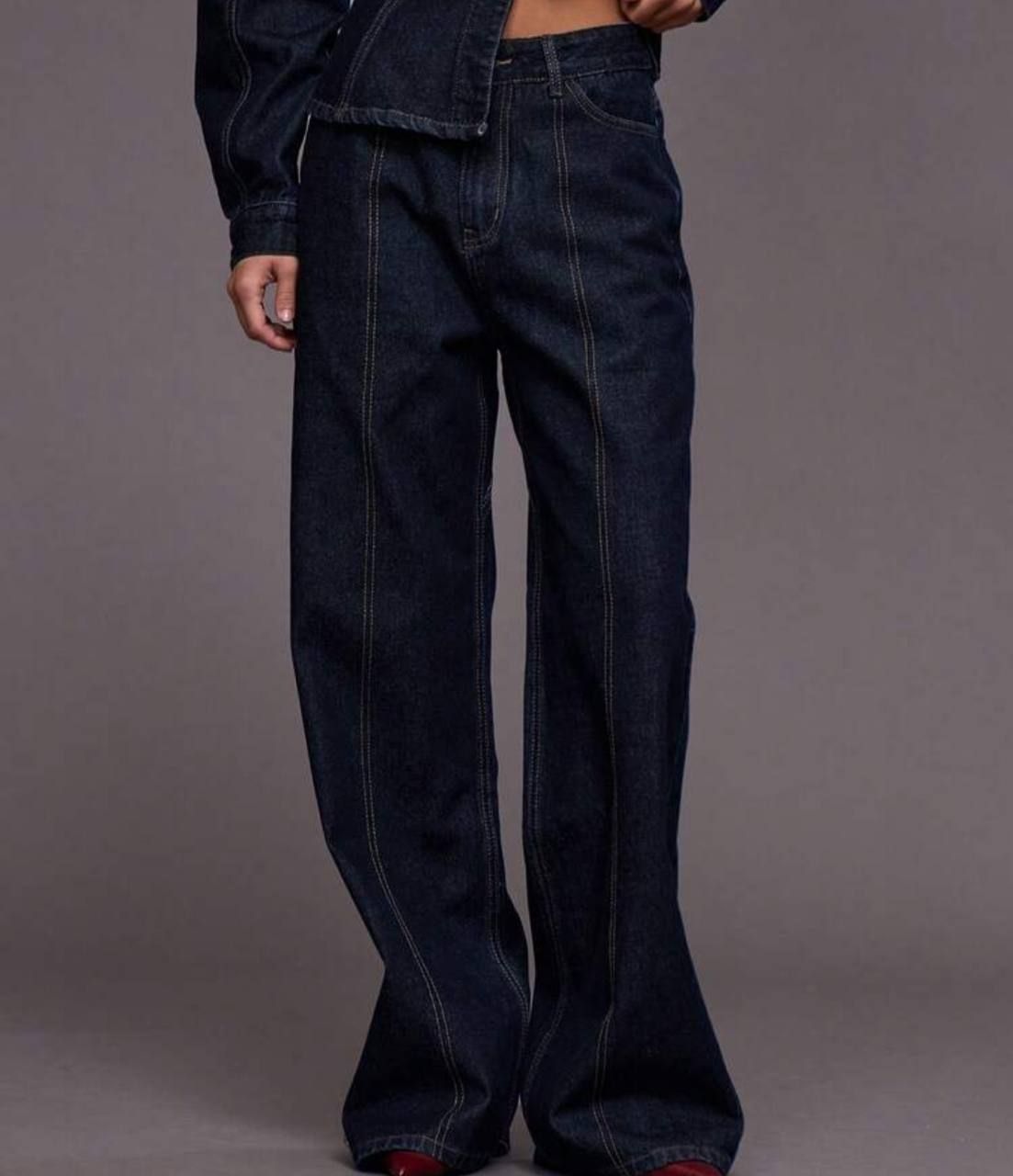 High-waisted, wide-leg