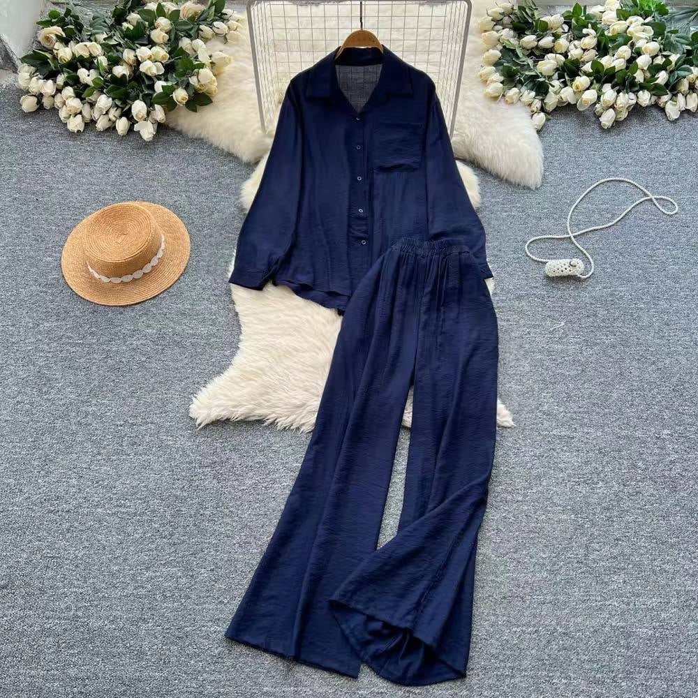 Blue linen two-piece matching lounge set