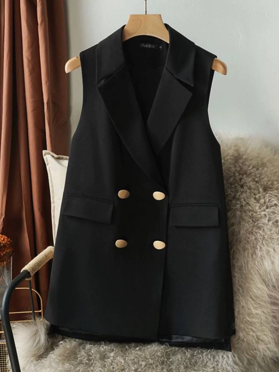 Sleeveless double-breasted blazer vest