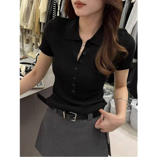 Korean-style short-sleeve ribbed knit polo top