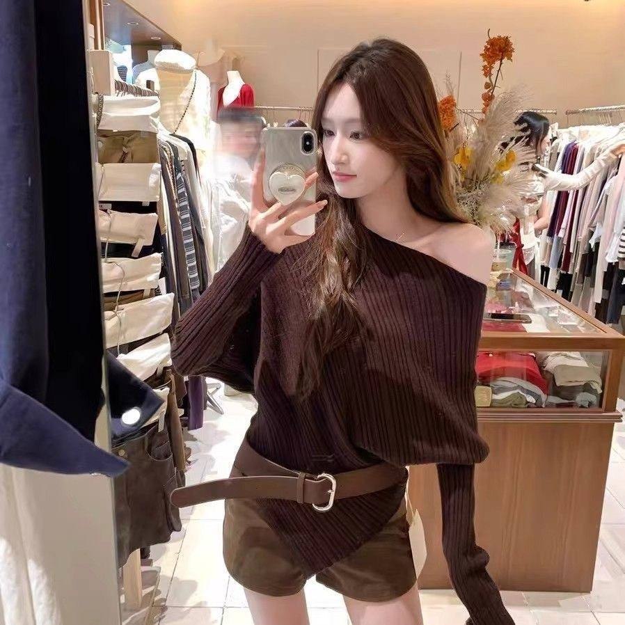 Brown asymmetrical one-shoulder ribbed long sleeve knit top