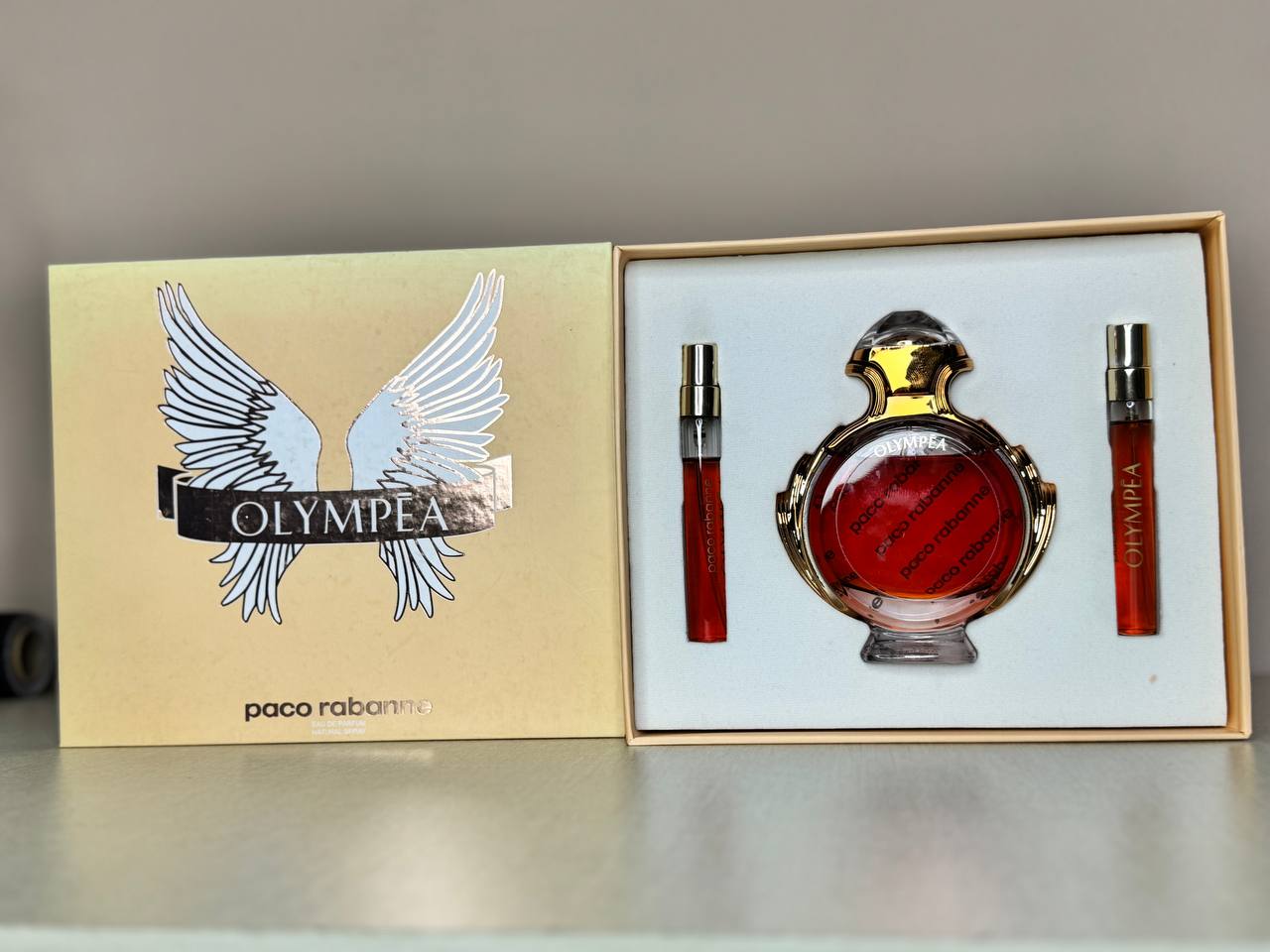 Women perfume set