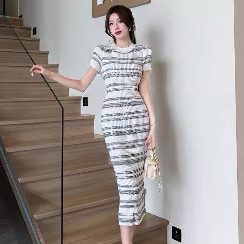 Short sleeve striped ribbed knit midi dress