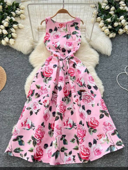 Sleeveless, floral print A-line maxi dress