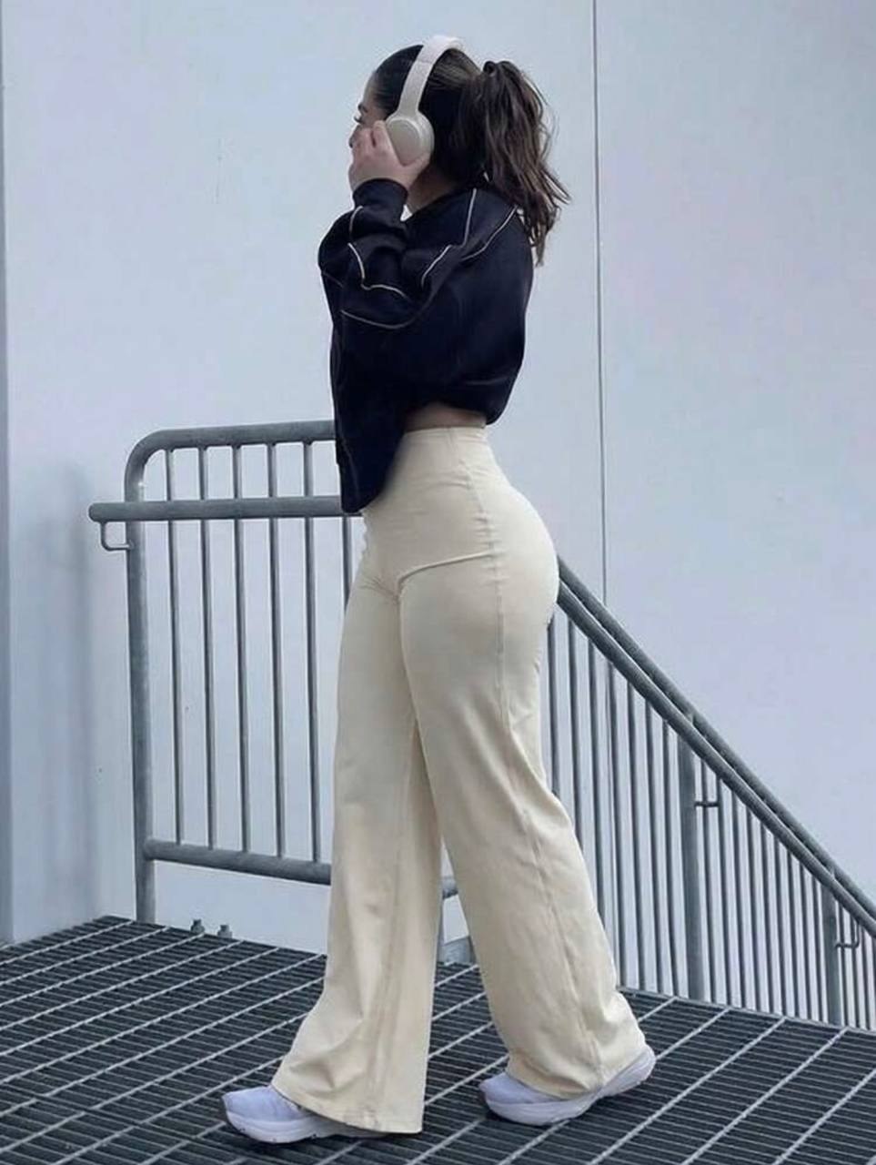 Beige high-waisted wide-leg yoga pants/loungewear trousers