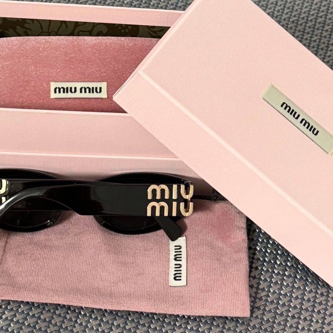 Eye glass