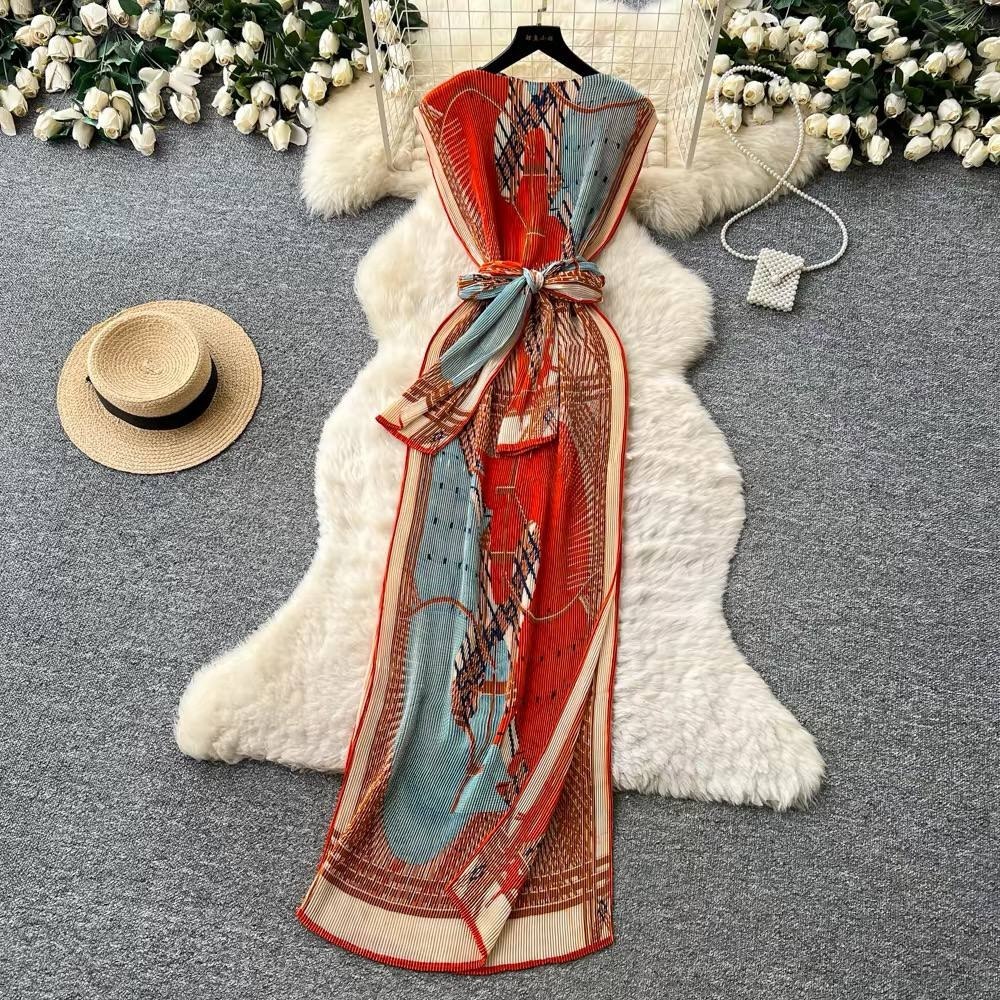 Pleated graphic-print maxi dress